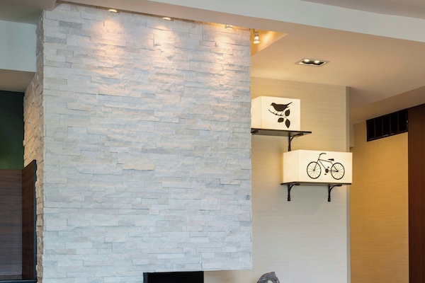 Suite, 1 King Bed with Sofa bed | Lobby