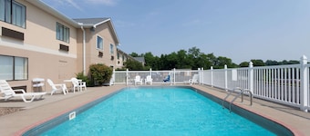 Ramada by Wyndham Tell City