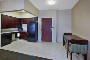 Coffee/tea maker - Irish Lodge South Bend (South Bend)