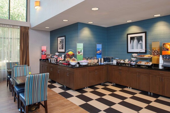 Free daily buffet breakfast