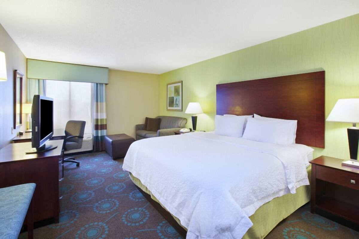 Premium bedding, pillowtop beds, desk, laptop workspace