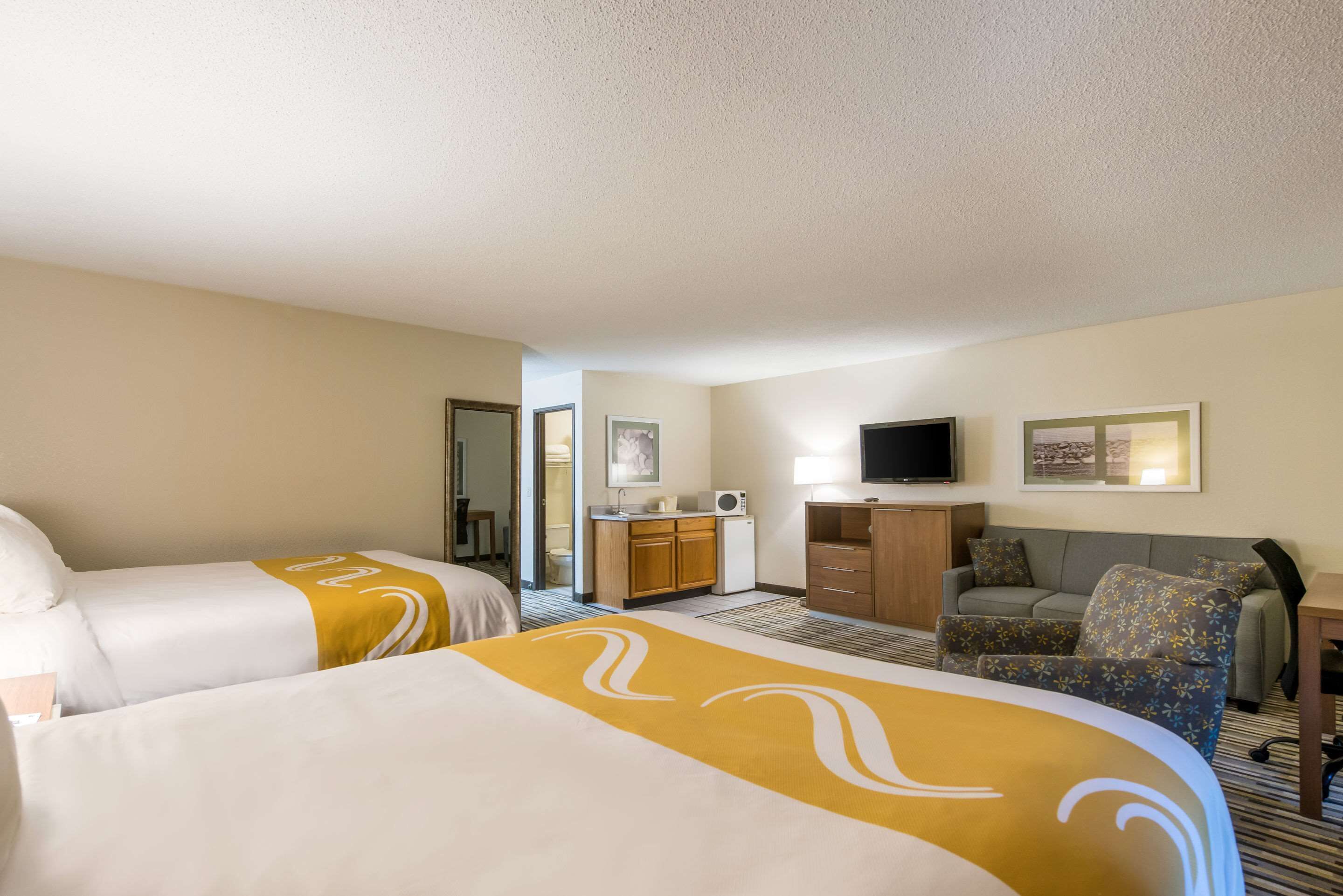 Photo - Quality Inn Michigan City South
