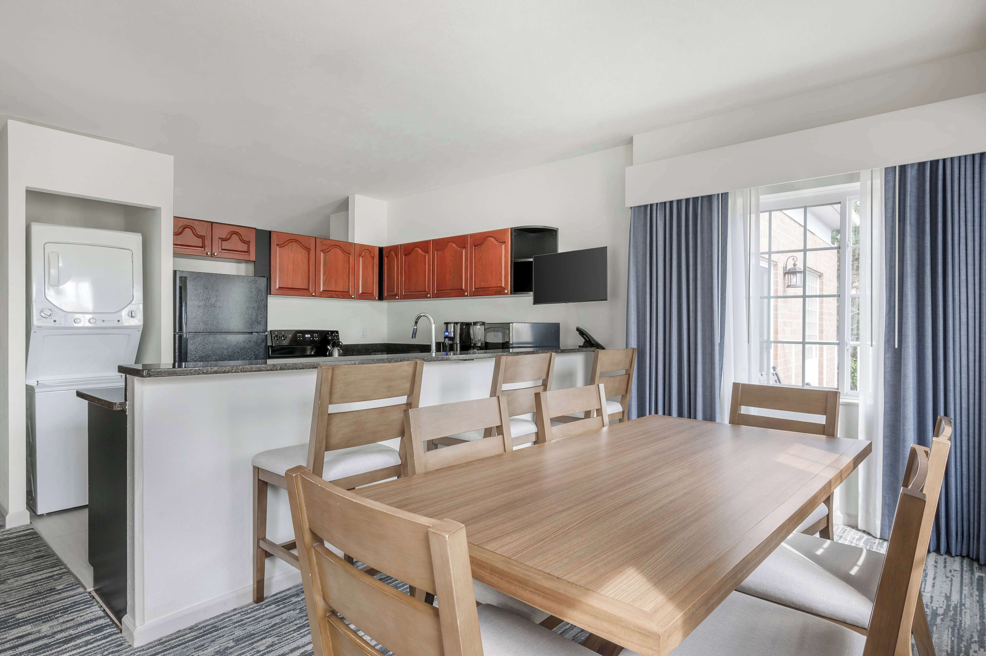 2 bedroom 2 kg suite w/balcony full kitchen | private kitchen | microwave, coffee/tea maker, paper towels