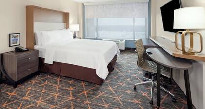 Holiday Inn Chicago Oakbrook by IHG