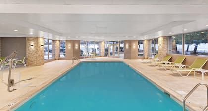 Holiday Inn Chicago Oakbrook by IHG