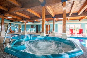 Indoor spa tub