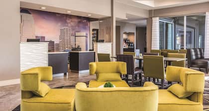 La Quinta Inn & Suites by Wyndham Shreveport Airport