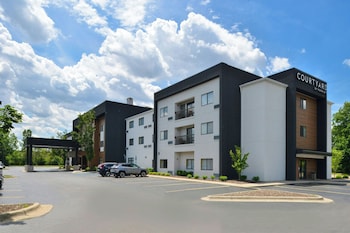 Courtyard by Marriott Detroit Utica