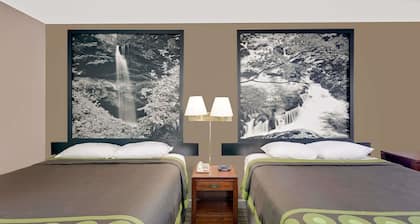 Super 8 by Wyndham Athens