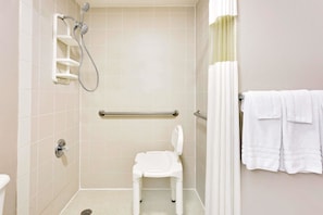 Room, 1 King Bed, Accessible, Non Smoking (Ground Floor) | Bathroom shower