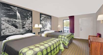Super 8 by Wyndham Athens