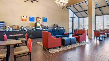 Free daily continental breakfast