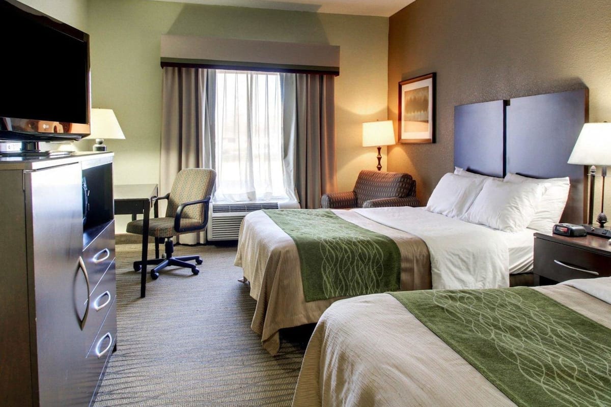 Desk, iron/ironing board, free WiFi, bed sheets