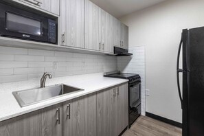 Studio, 1 grand lit, non-fumeur | Cuisine privée