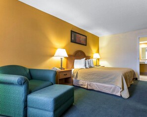 Desk, iron/ironing board, free WiFi, bed sheets