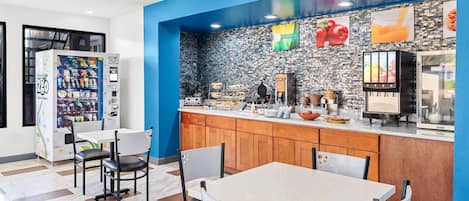 Petit déjeuner buffet compris