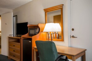 Desk, iron/ironing board, free WiFi, bed sheets