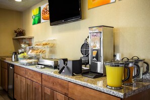 Free buffet breakfast - Quality Inn Aiken North (Aiken)