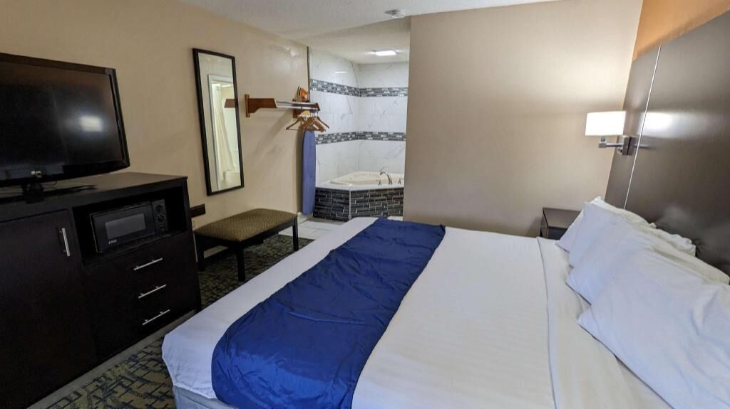 Egyptian cotton sheets, premium bedding, desk, laptop workspace