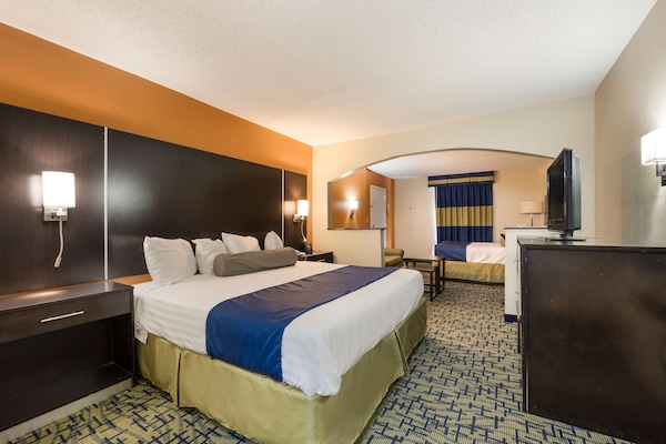 Egyptian cotton sheets, premium bedding, desk, laptop workspace