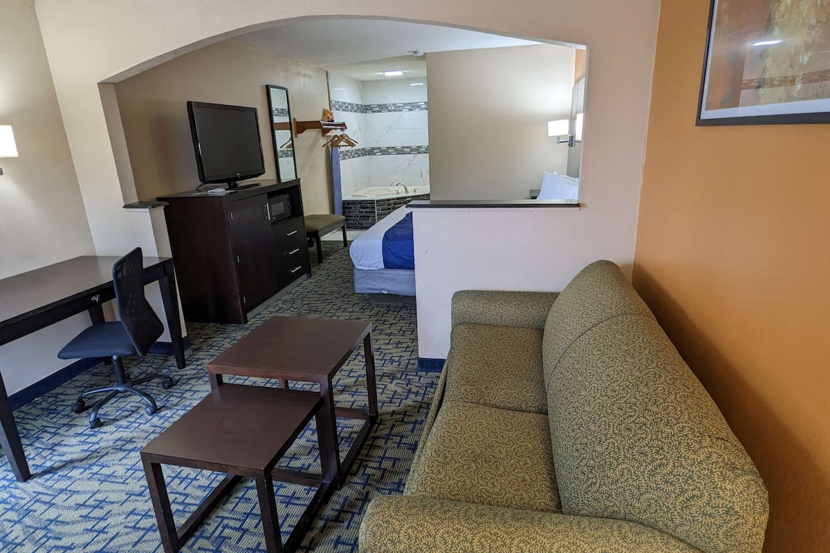 egyptian cotton sheets, premium bedding, desk, laptop workspace