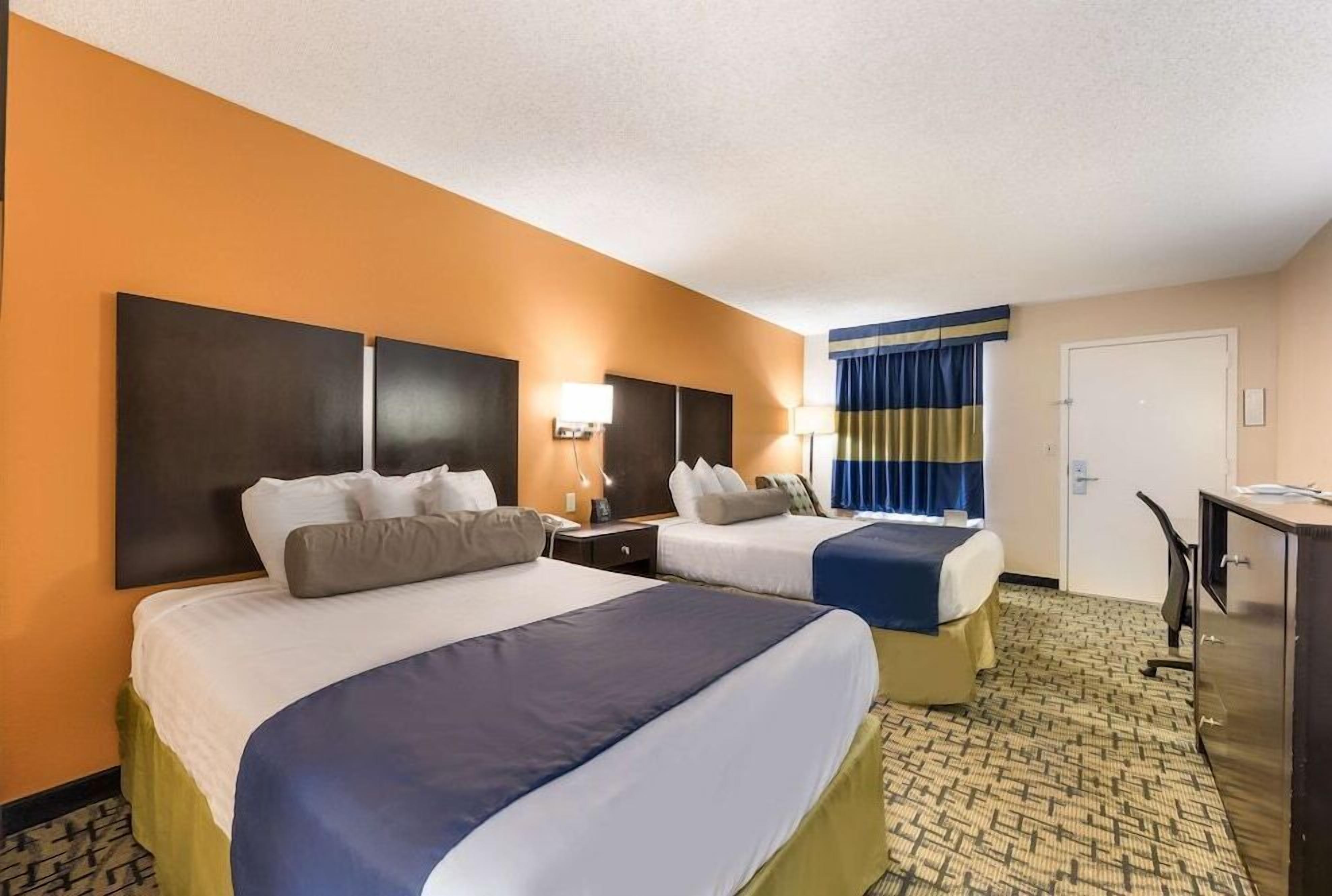 Egyptian cotton sheets, premium bedding, desk, laptop workspace
