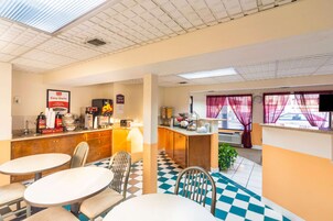 Desayuno continental incluido todos los días 