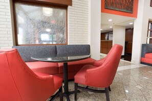 Lobby - Drury Inn & Suites Joplin (Joplin)