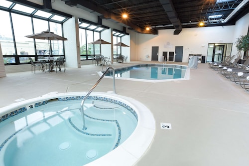 Drury Inn & Suites Joplin