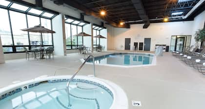 Drury Inn & Suites Joplin