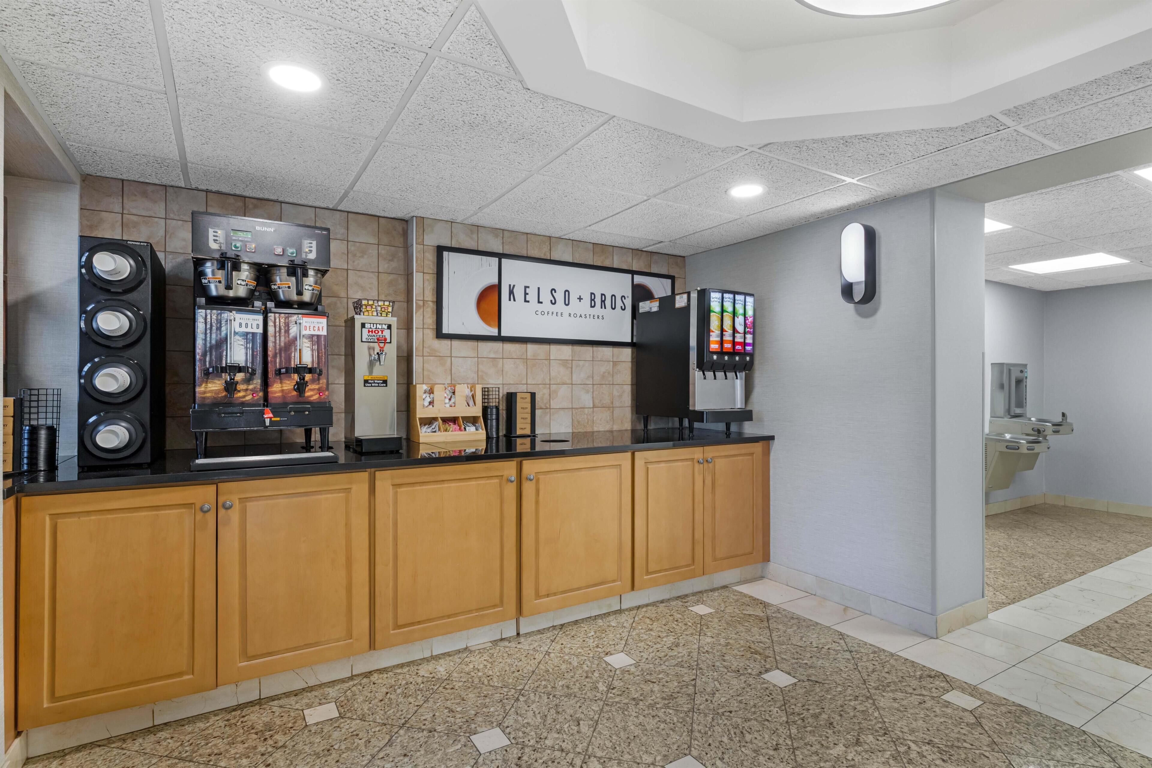 Colazione a buffet inclusa, servita tutte le mattine 

