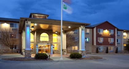 Holiday Inn Express Hotel & Suites Scottsbluff-Gering by IHG