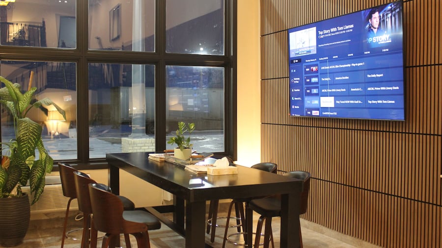 Alliance Hotel & Suites, a Howard Johnson by Wyndham