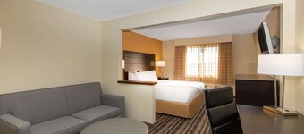 La Quinta Inn by Wyndham Lincoln