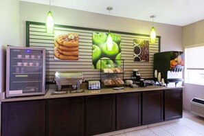 Free daily continental breakfast 
