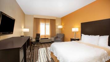 Chambre, 1 grand lit, accessible aux personnes à mobilité réduite, non-fumeur (Mobility Accessible)