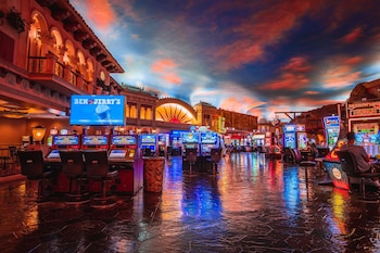 Casino at Sunset Station Hotel & Casino