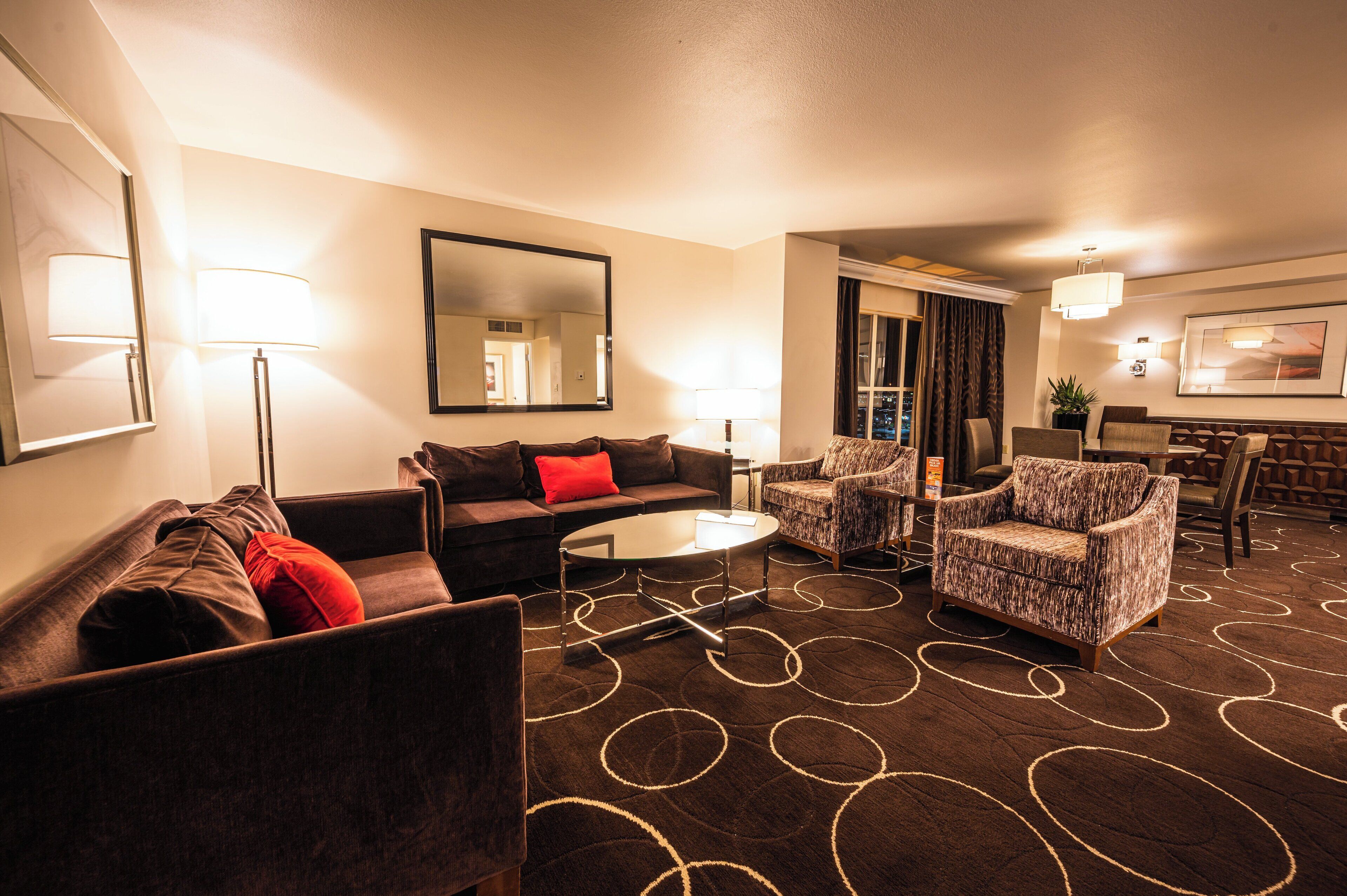 Signature Suite, 1 King Bed | Pillowtop beds, laptop workspace, blackout drapes, iron/ironing board