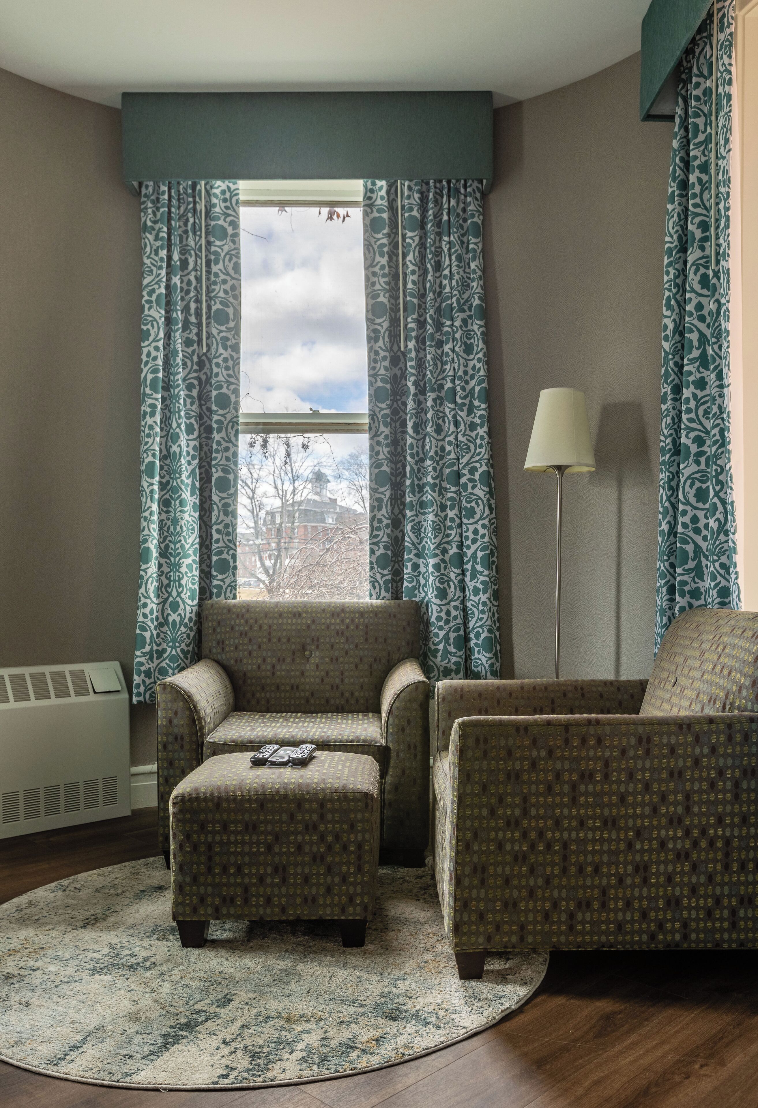 1 bedroom, pillow-top beds, individually furnished, desk