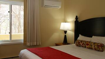 Condo, 1 Bedroom | Iron/ironing board, free WiFi, bed sheets