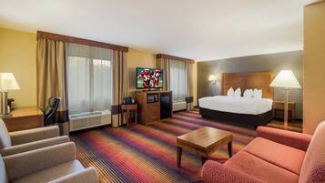 Suite, 1 King Bed, Accessible, Non Smoking | Living room