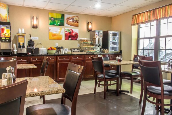 Free daily buffet breakfast 