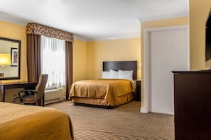 Standard Room, 1 King Bed, Non Smoking | Iron/ironing board, free WiFi, bed sheets, alarm clocks - Quality Inn near Mountain Creek (Vernon)
