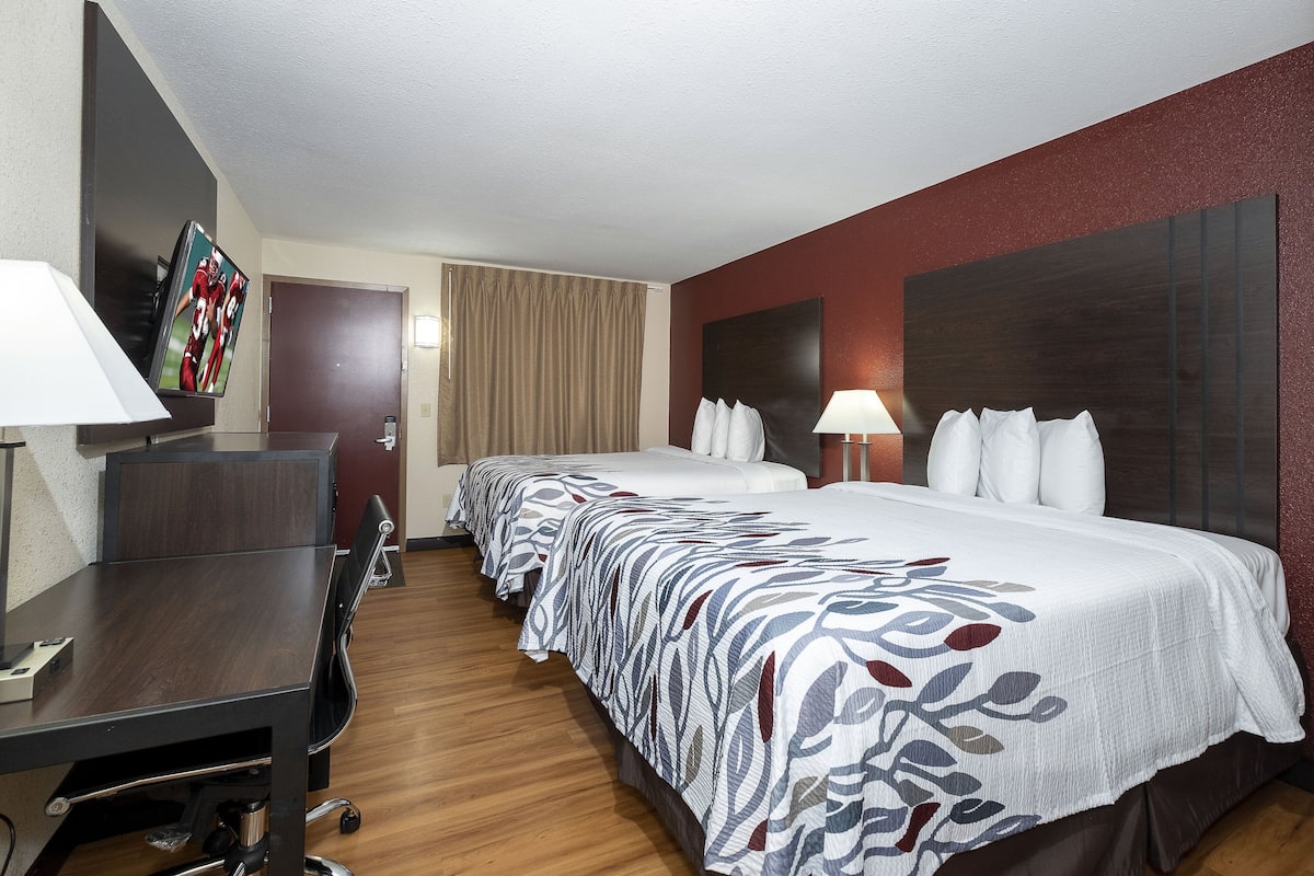 Superior Room, 2 Queen Beds (Smoke Free) | Desk, blackout drapes, iron/ironing board, free cribs/infant beds