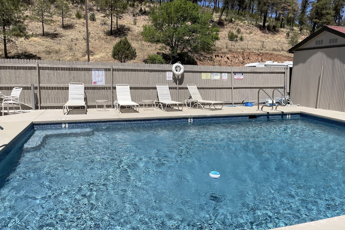 seasonal outdoor pool