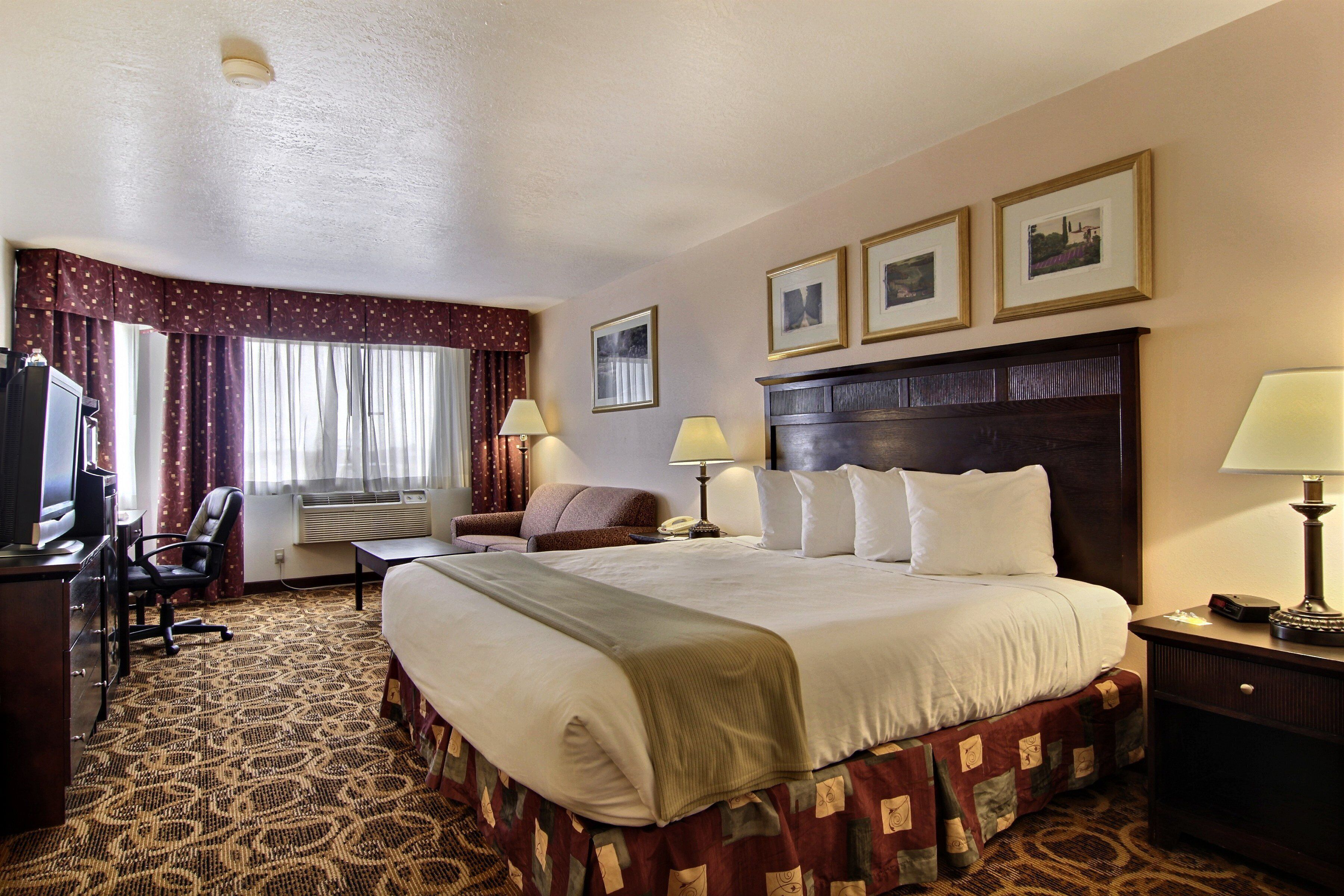 1 bedroom, desk, soundproofing, iron/ironing board