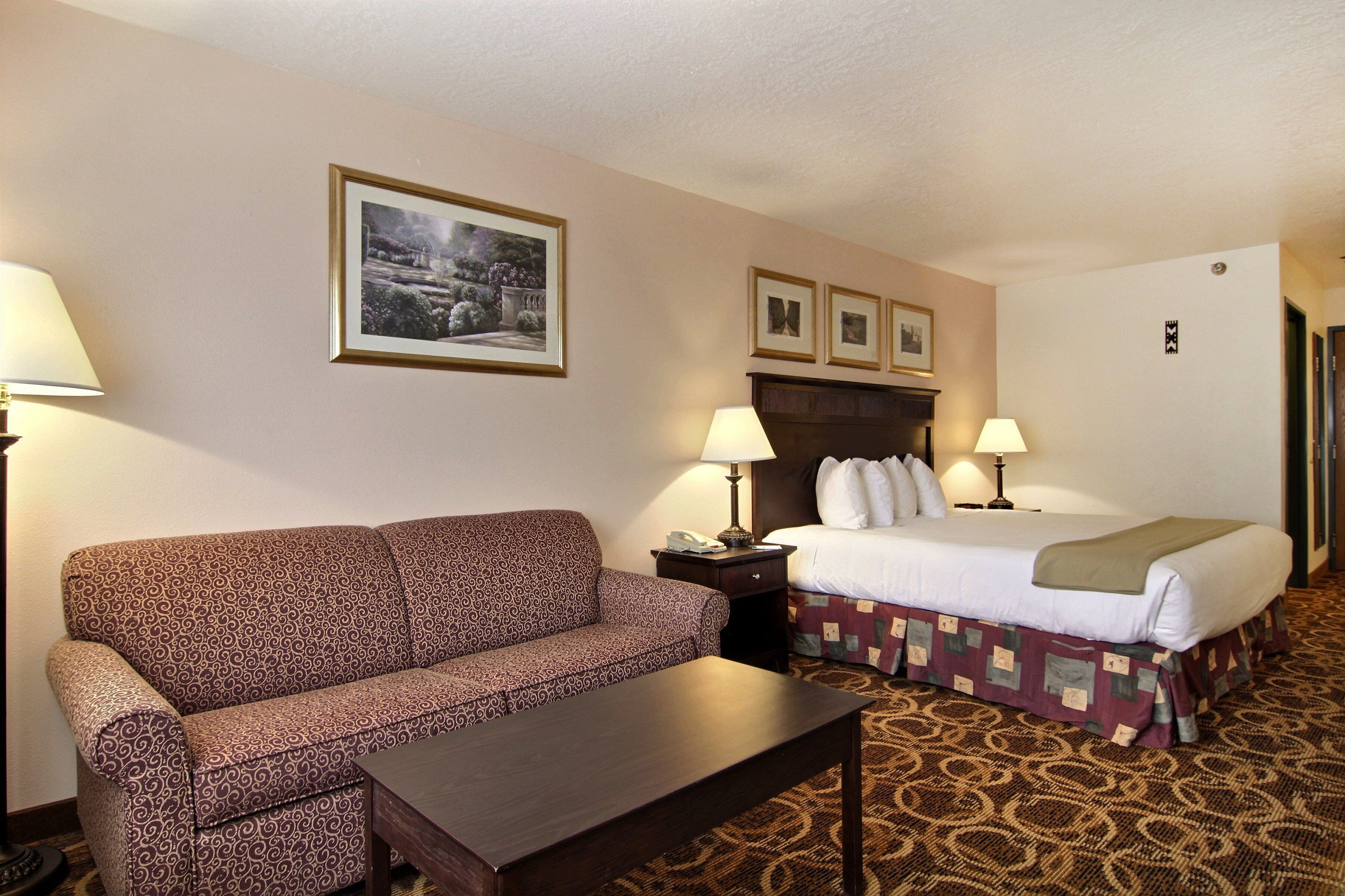 1 bedroom, desk, soundproofing, iron/ironing board