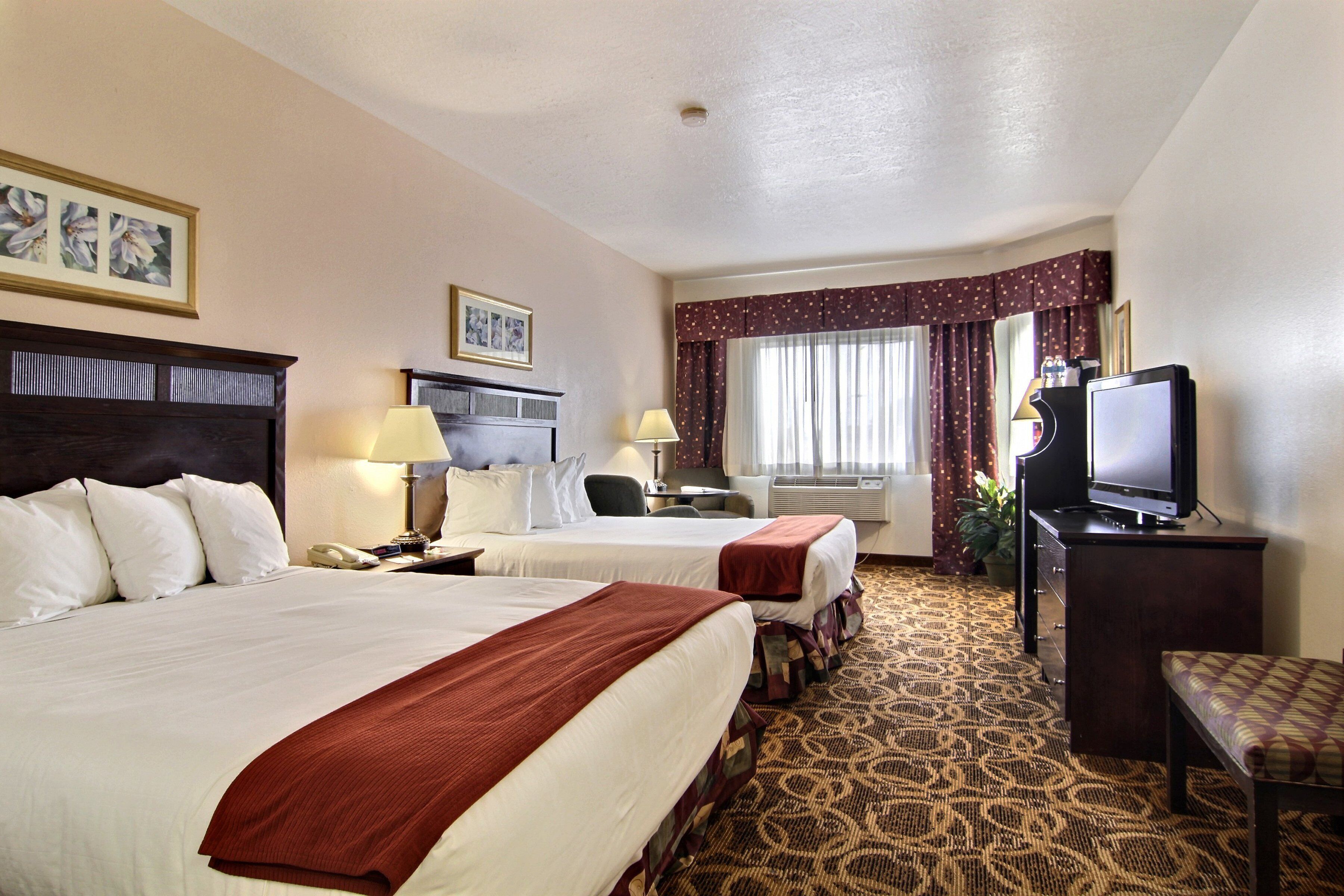 1 bedroom, desk, soundproofing, iron/ironing board