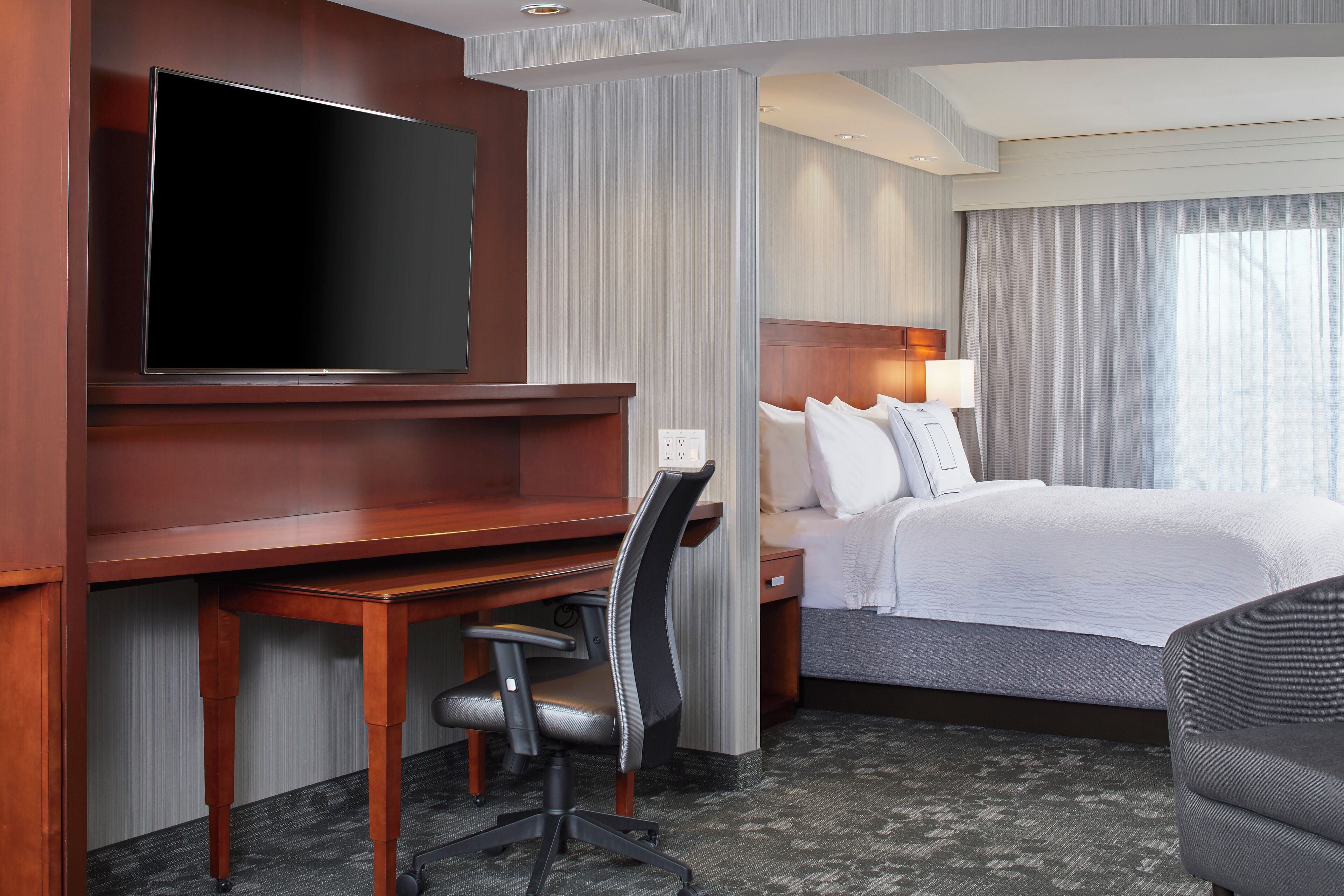 suite, 1 king bed with sofa bed | minibar, in-room safe, desk, iron/ironing board