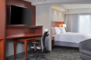 Suite, 1 King Bed with Sofa bed